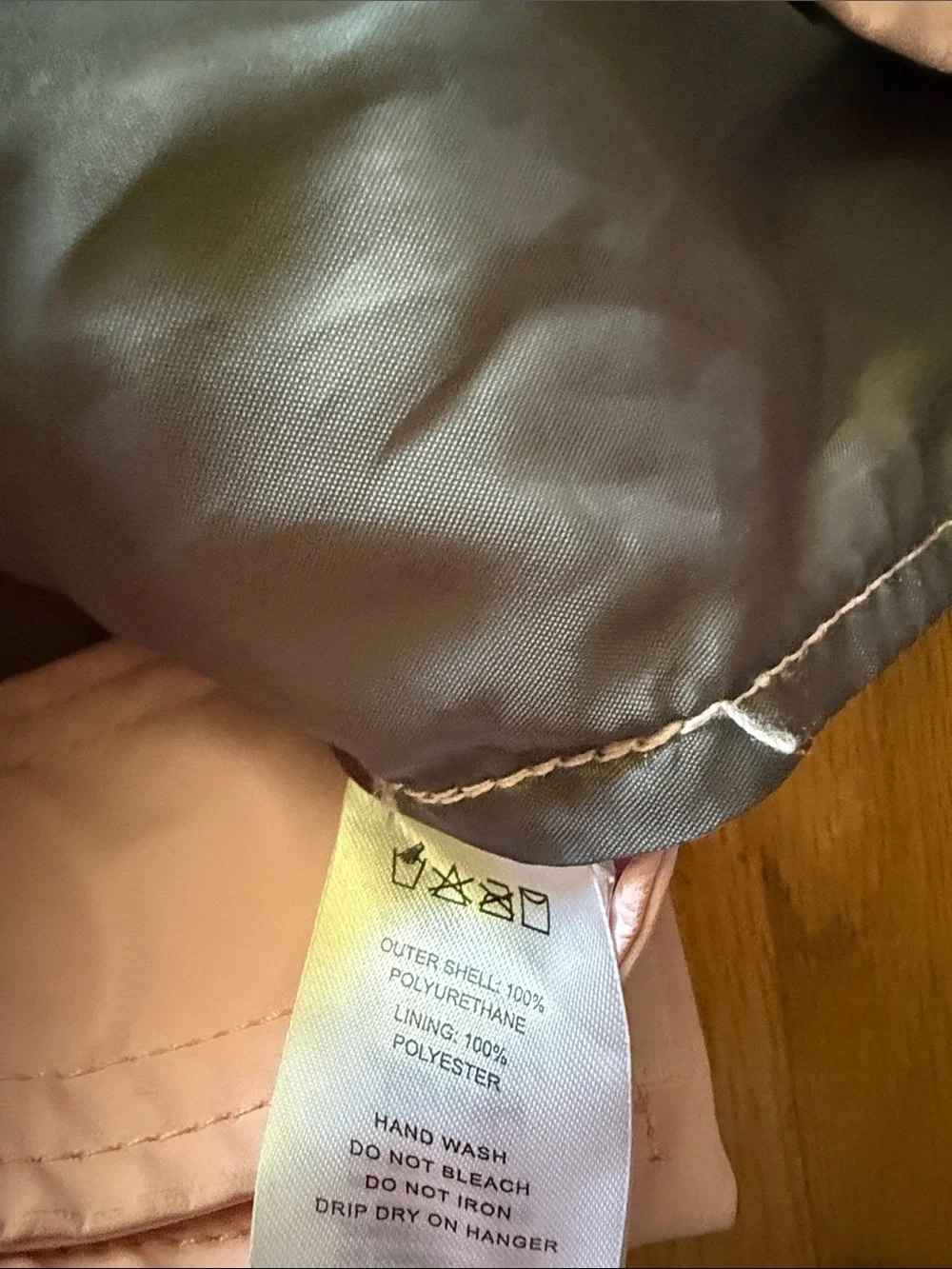 Dog Whisperer sz S Light Pink Waterproof Dog Raincoat with Reflective Trim